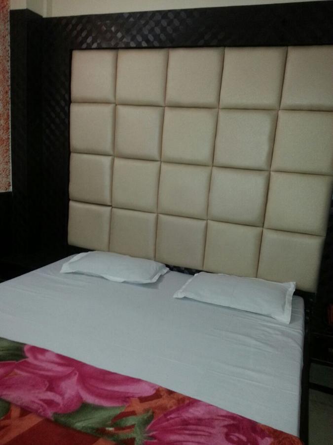 Silver Palace Hotel Nuova Delhi Esterno foto