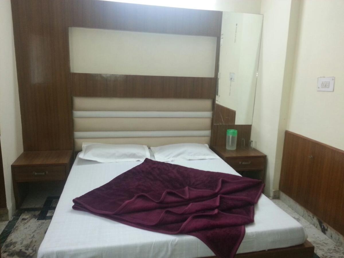Silver Palace Hotel Nuova Delhi Esterno foto
