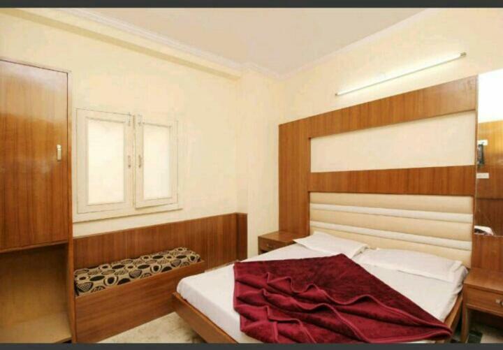 Silver Palace Hotel Nuova Delhi Esterno foto